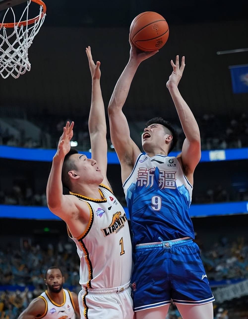 新疆男篮积极备战，力争取得胜利