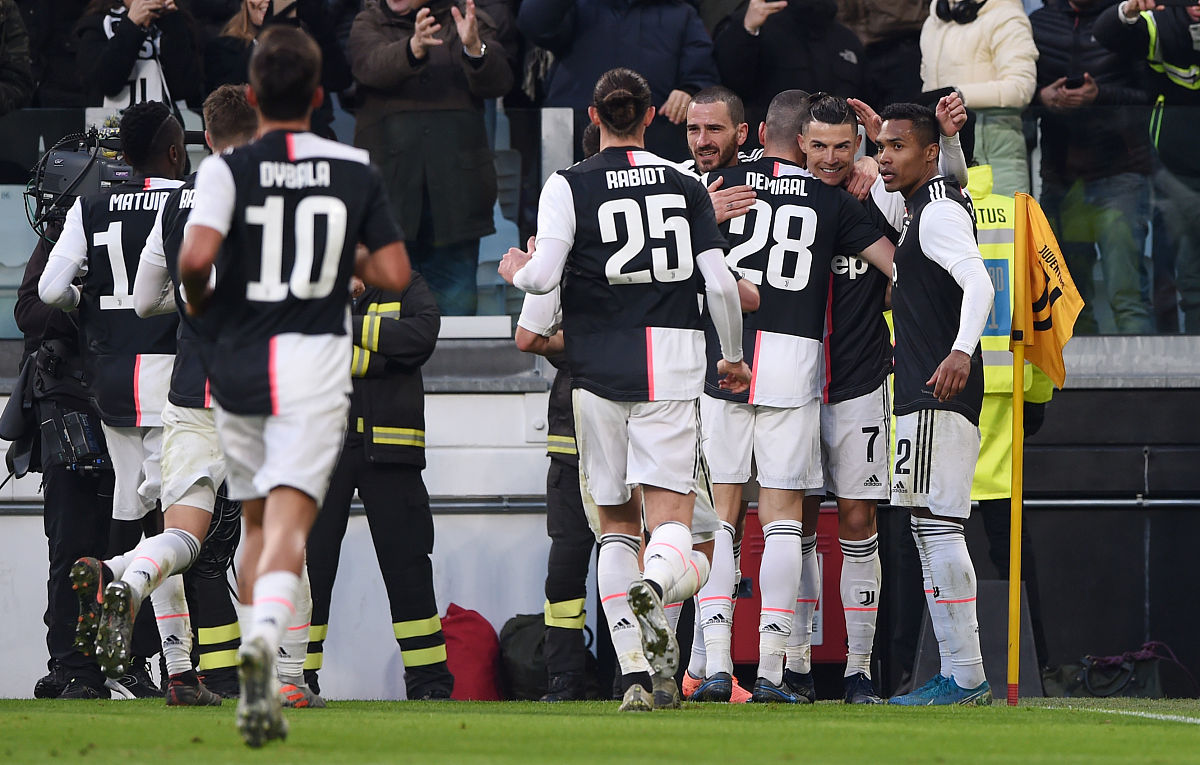 关于那不勒斯客场惨败，欧冠名额岌岌可危的信息