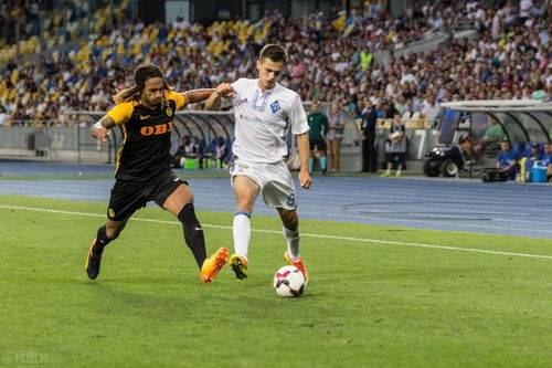 柏林赫塔在卡尔斯鲁厄战平，表现稳定