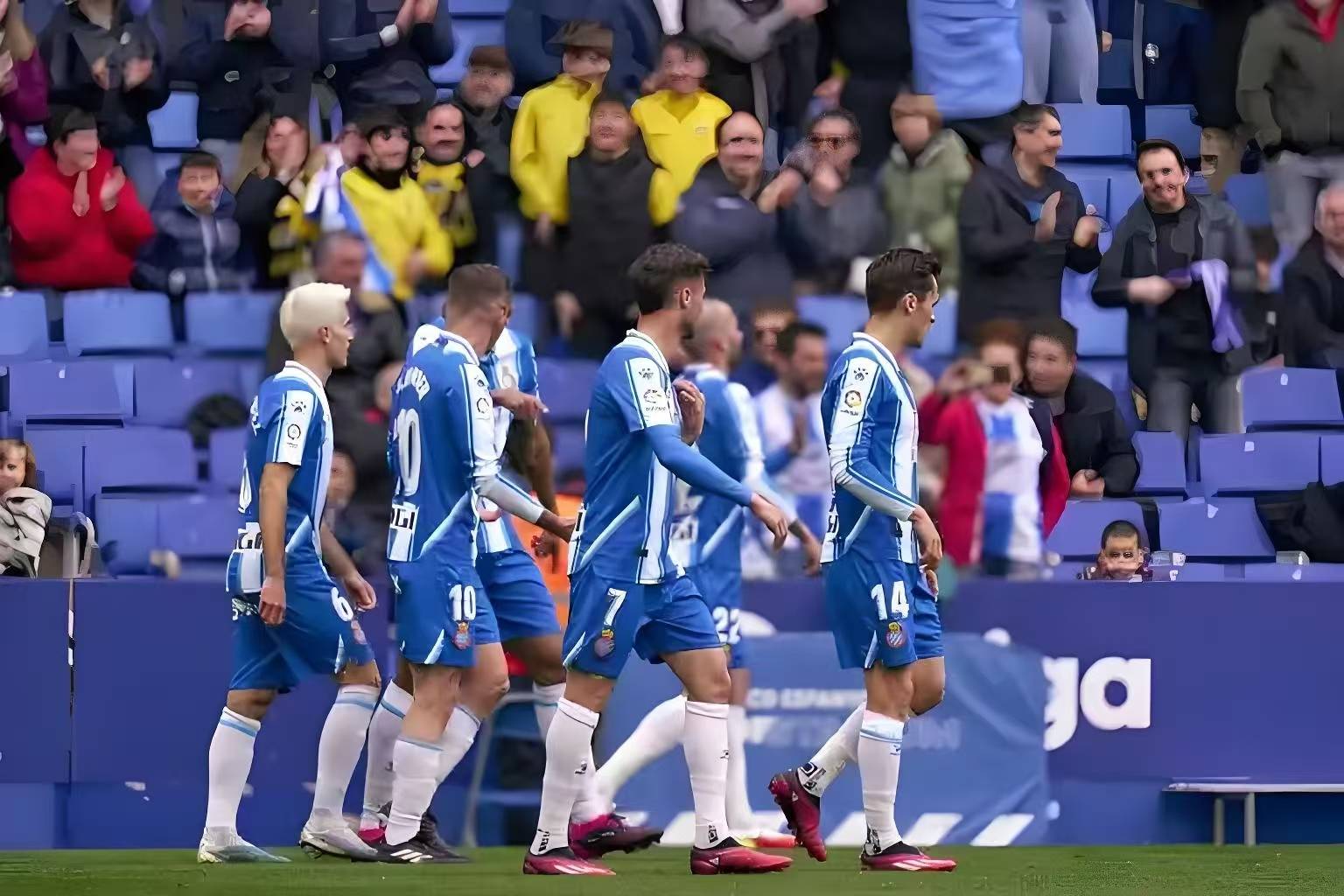 法国国家队在对阵波黑时表现出色，取得胜利