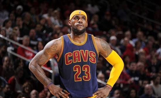 罗马球员披荆斩棘,表现惊艳球迷 罗马球员披荆斩棘,表现惊艳球迷