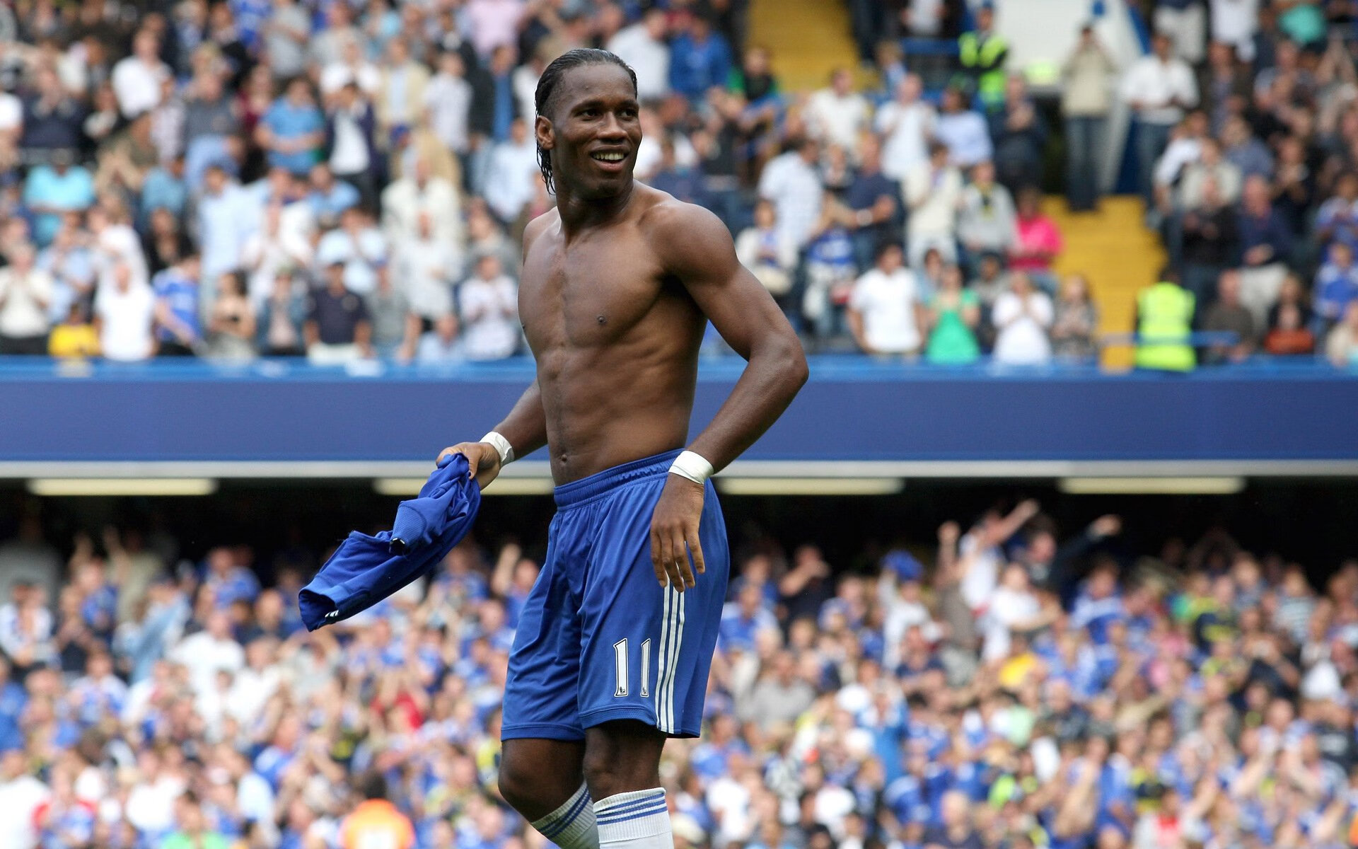 逆转基因再激活，萨内替补登场点燃梦剧场，曼联逆转马赛致敬1999传奇