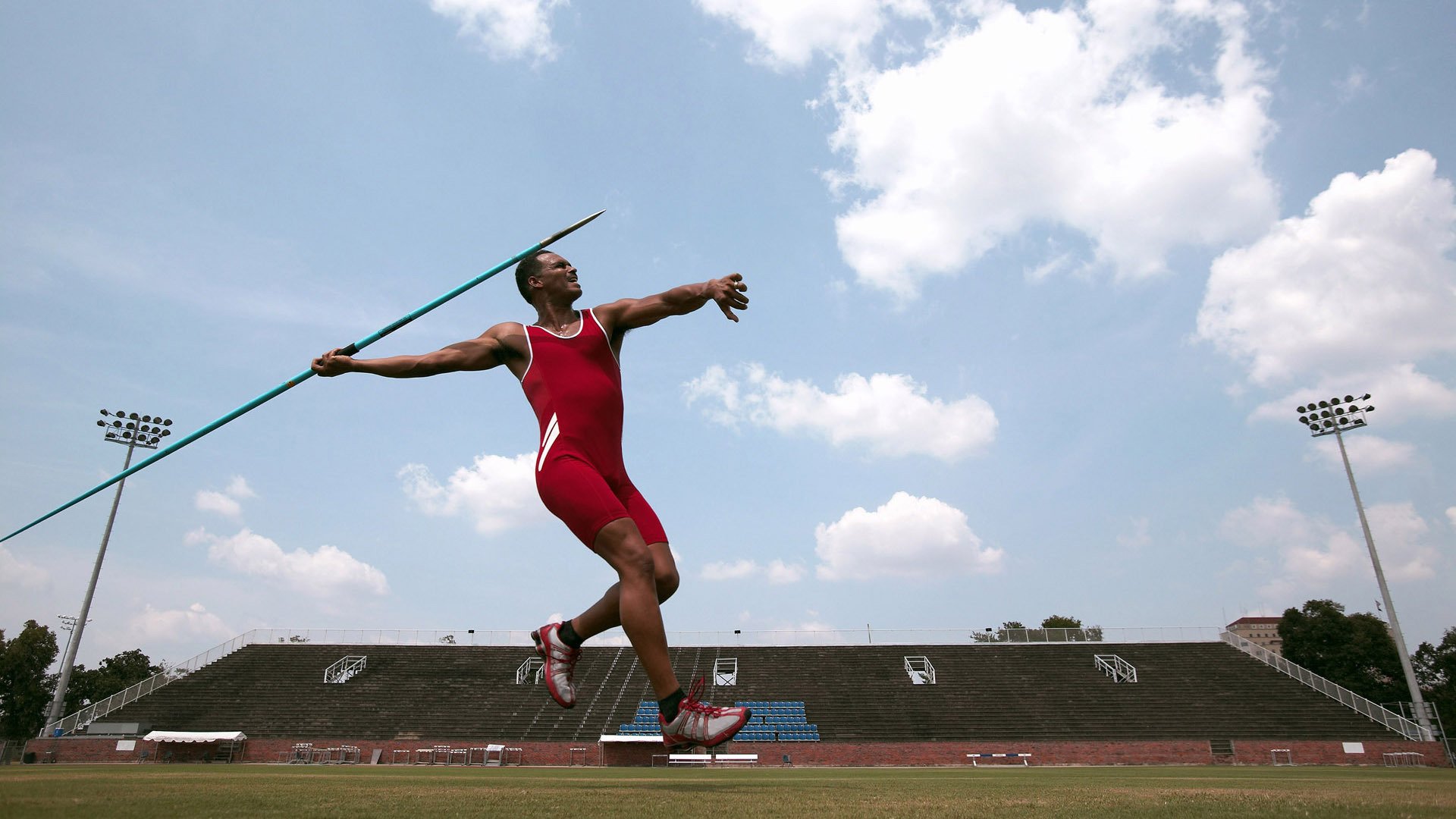 疯狂赌局，诺里斯如何率迈凯伦在红牛王朝的心脏引爆革命？
